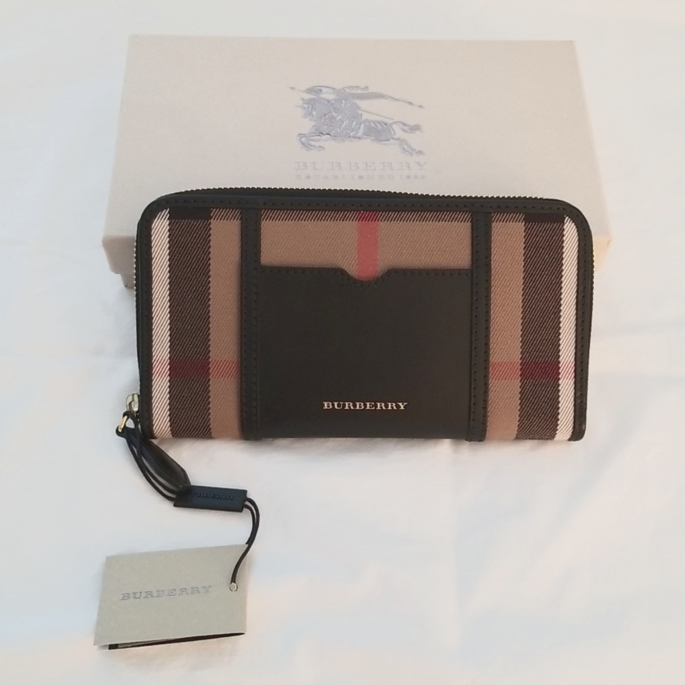 NWT BURBERRY PRORSUM CLUTCH WALLET